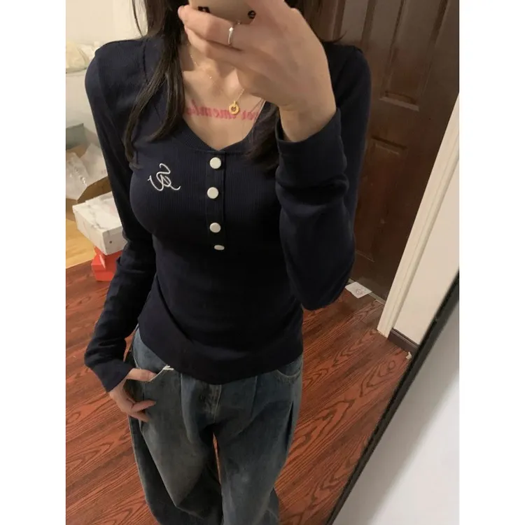 美式复古辣妹紧身V领长袖t恤女春季设计感小众别致独特打底上衣