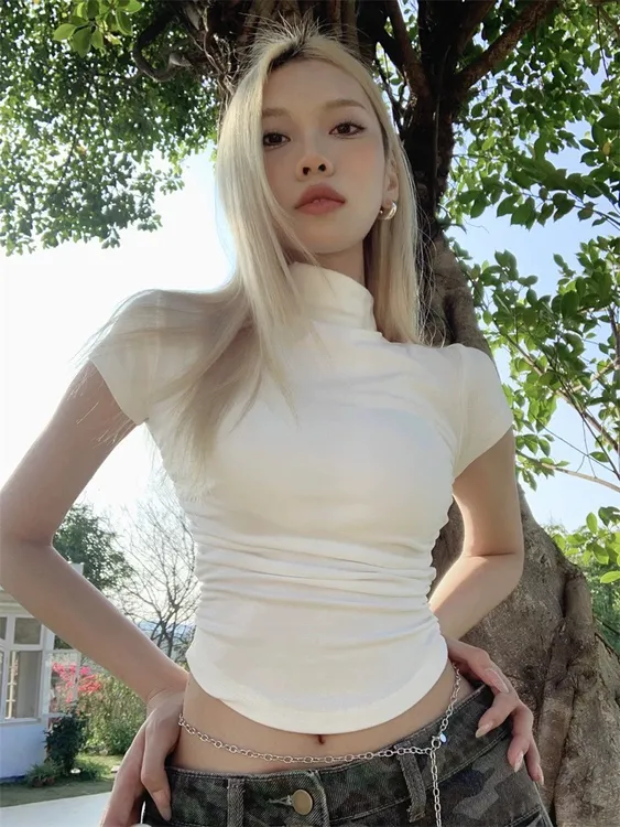 甜酷辣妹修身显瘦小众露脐短袖T恤女夏季黑色高领打底短款ins上衣