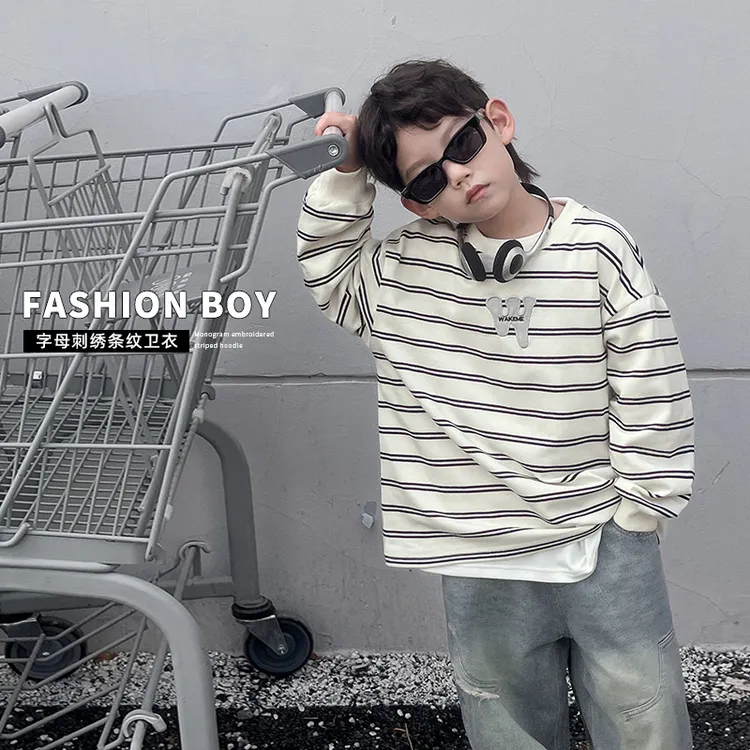 新款2024儿童秋款童装韩版大童上衣贴布刺绣条纹男童卫衣春秋长袖