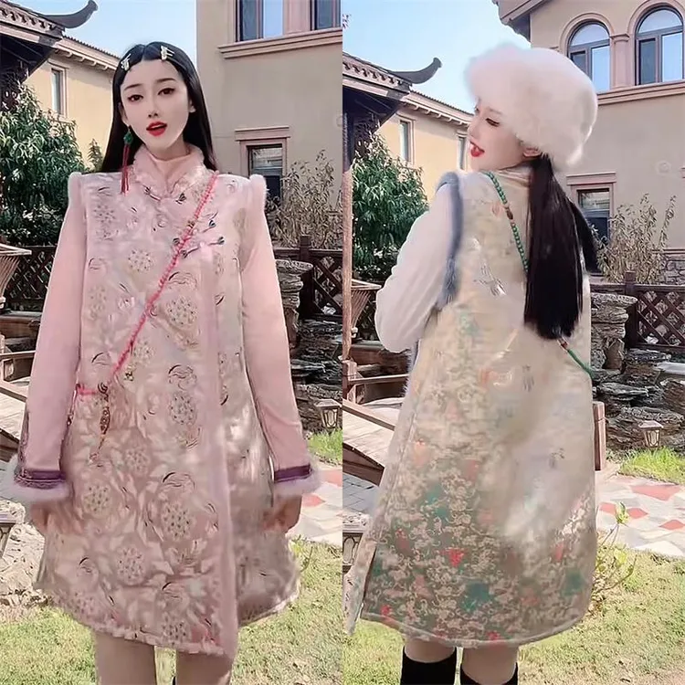 新中式高级洋气拼毛设计盘扣冬季网红爆款显气质瘦女小衫+马甲裙