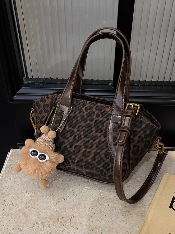 今年流行超火小众豹纹包包女2025新款春夏季百搭斜挎包手提小拎包