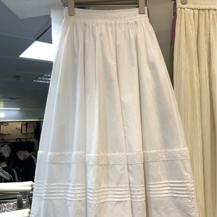 有内衬小白裙全棉刺绣秋季半身裙女松紧腰赫本风伞裙中长款大摆裙