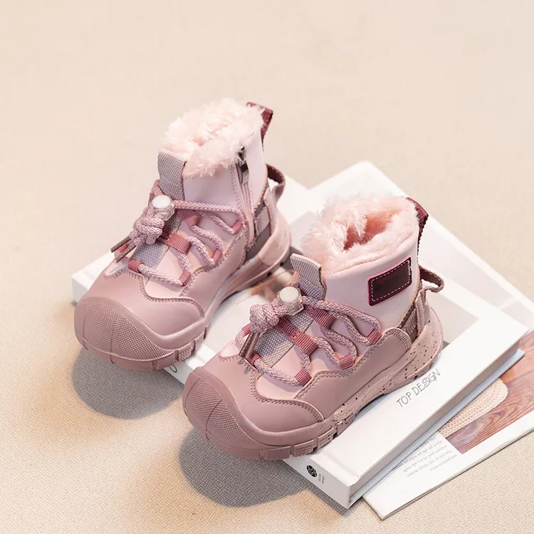 2025冬季新款儿童时尚棉鞋防水防滑雪地东北加绒冬天高质量雪地靴