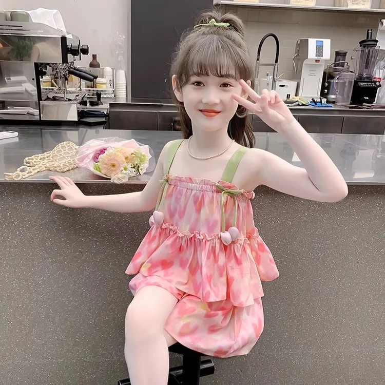 宝宝夏装外穿套装中大童夏季新款时髦洋气儿童女童吊带短裤两件套