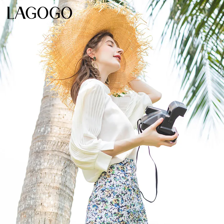 Lagogo拉谷谷夏季新款娃娃领七分袖白色灯笼袖上衣女雪纺气质时尚