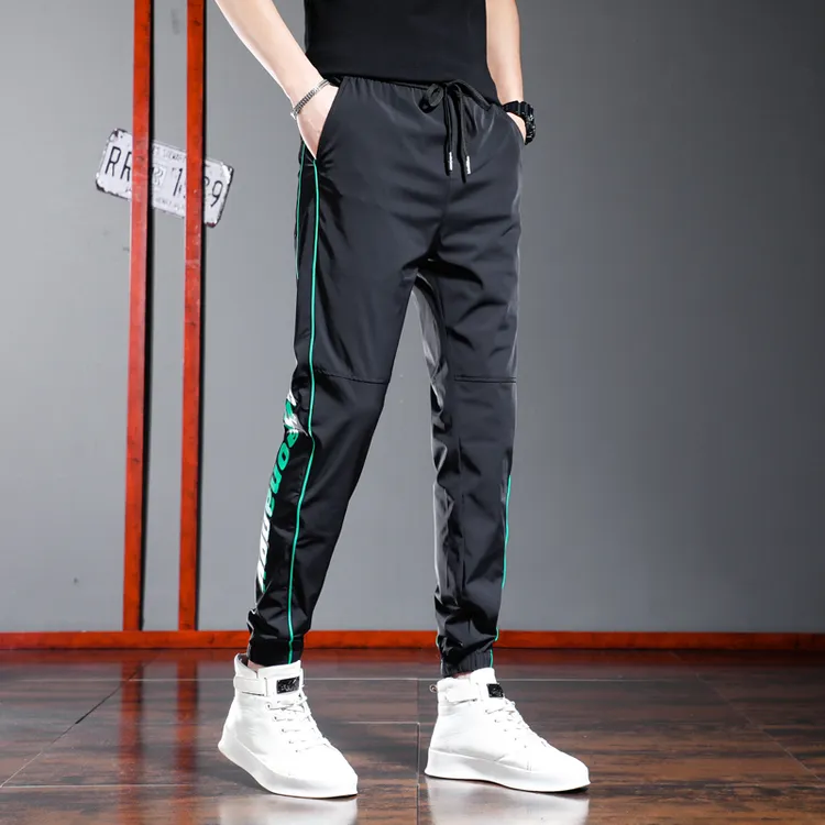 冰丝黑色休闲裤男士修身小脚长裤年夏季新款高端运动裤子男薄款  