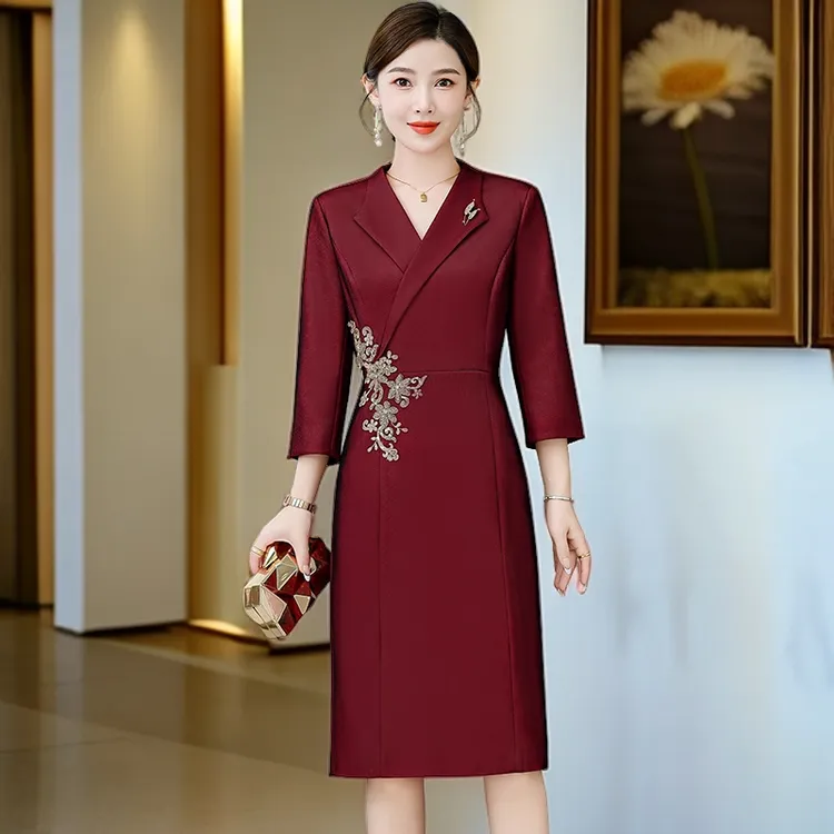 十一妈妈婚宴礼服2025秋季新款优雅气质连衣裙高端喜婆婆装年轻款