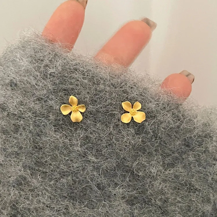 合金耳饰 秋上新金色花朵耳钉女2024新款小众设计高级感耳钉耳饰