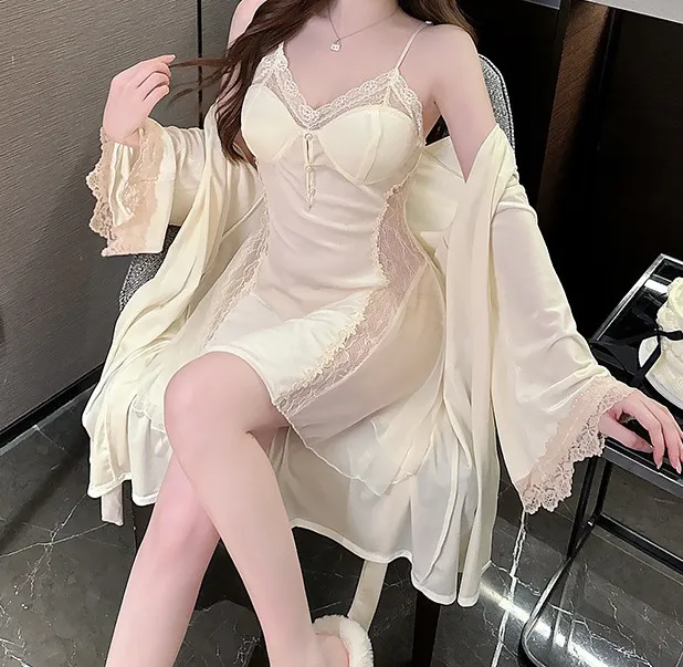 Balsam Story「嫣然」新款丝绒拼接蕾丝性感深V宫廷法式吊带睡裙