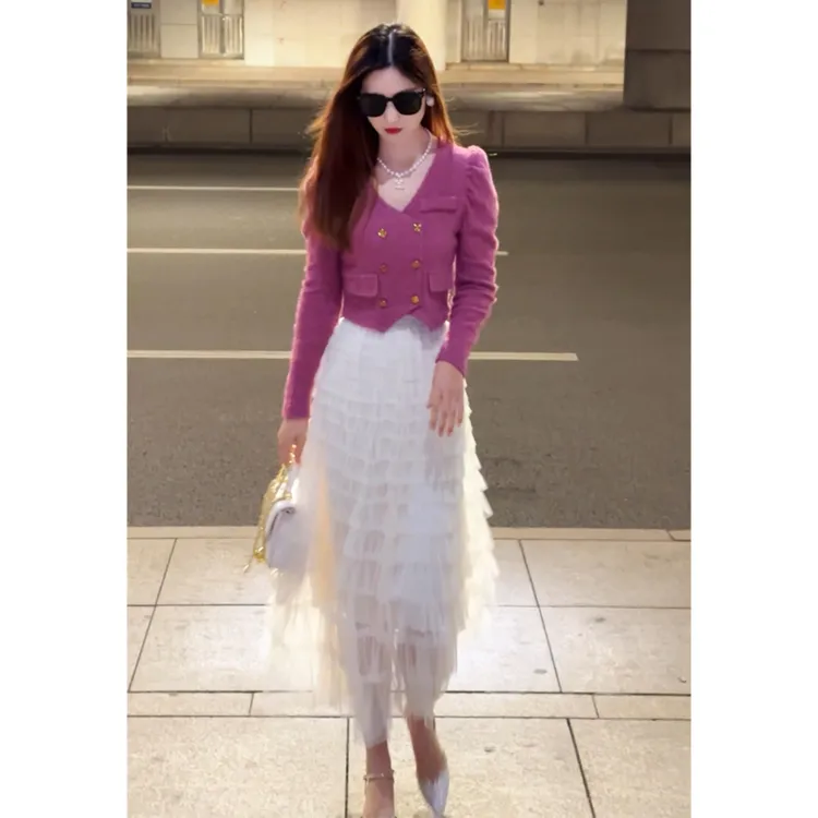 2024早春新款韩版时尚双排扣小香风上衣V领打底衫女长袖+蛋糕裙