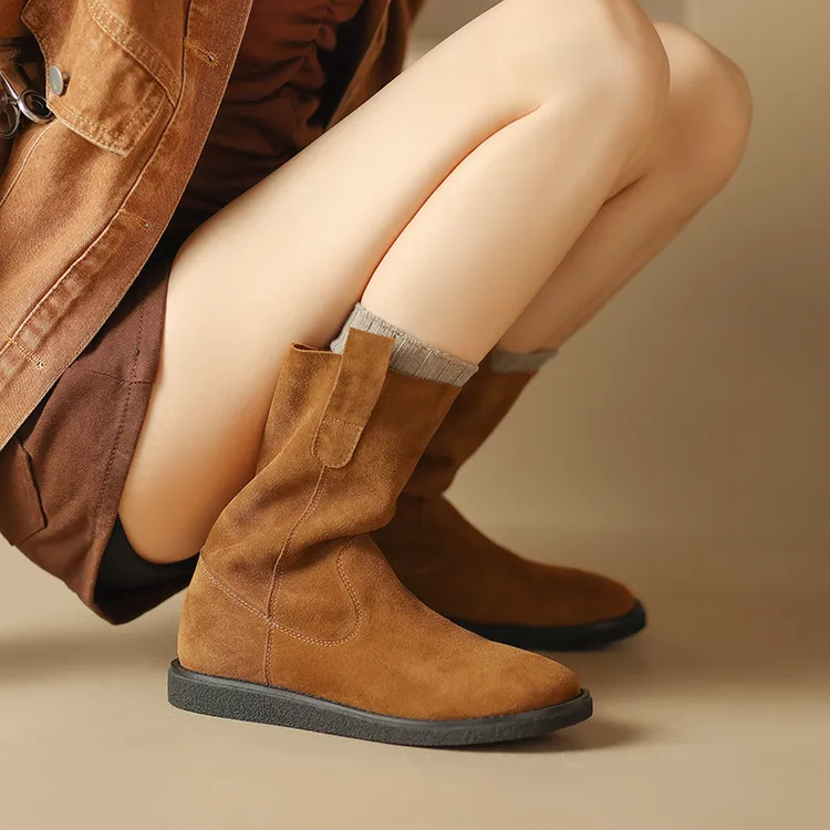 林晚晚 酷Girl~真皮圆头复古牛仔靴女2025新款休闲平底马丁靴