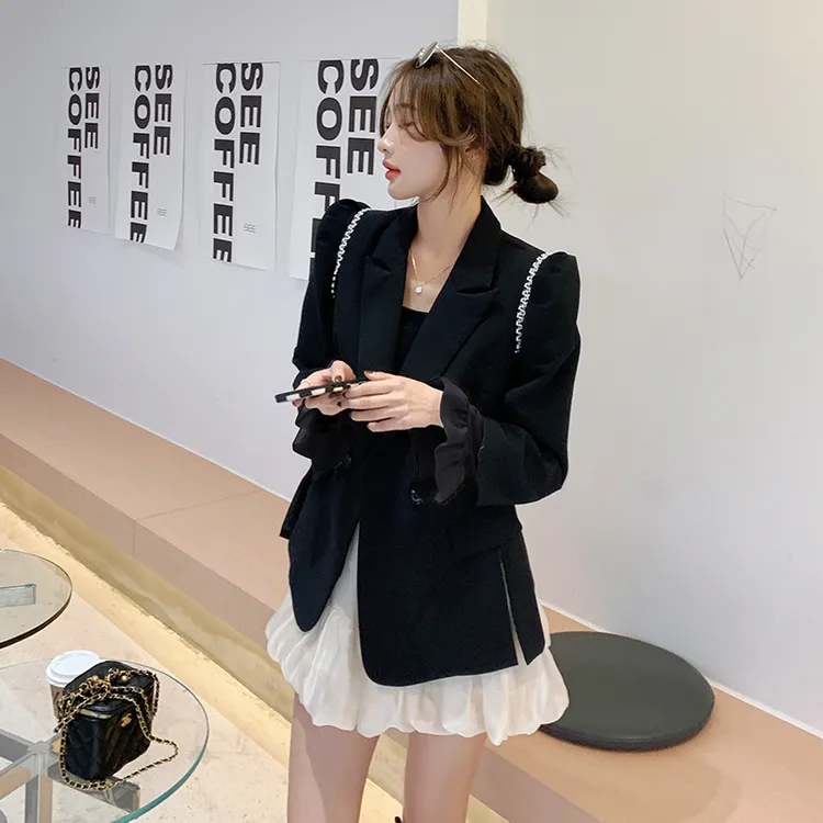 韩剧小香风西装套装女春秋2023年新款气质名媛高级感短裙裤两件套