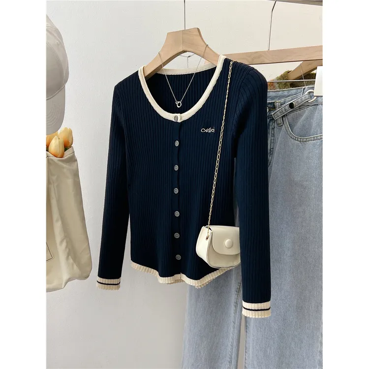 小香风撞色刺绣针织开衫女外搭春秋季设计感小众别致短款上衣外套