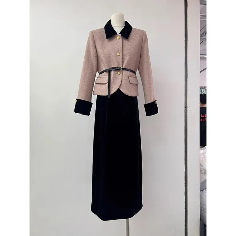 2024冬季新款加棉长袖外套丝绒半身裙两件套女粉色毛呢小香风套装