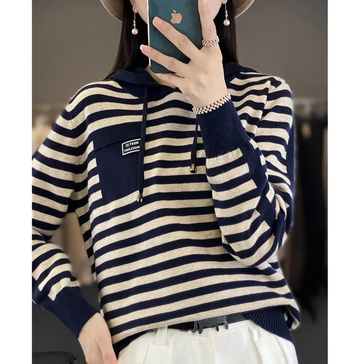 秋冬新品连帽网红爆款条纹针织衫女宽松大码洋气毛衣