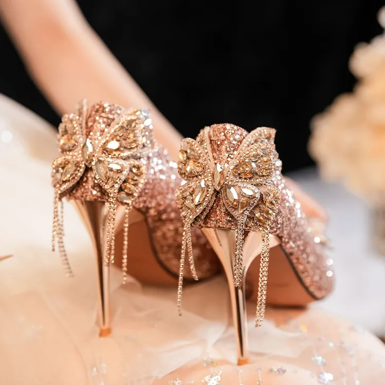 2025年爆款婚鞋蝴蝶结水钻流苏亮片婚鞋小众设计感宴会礼服高跟鞋