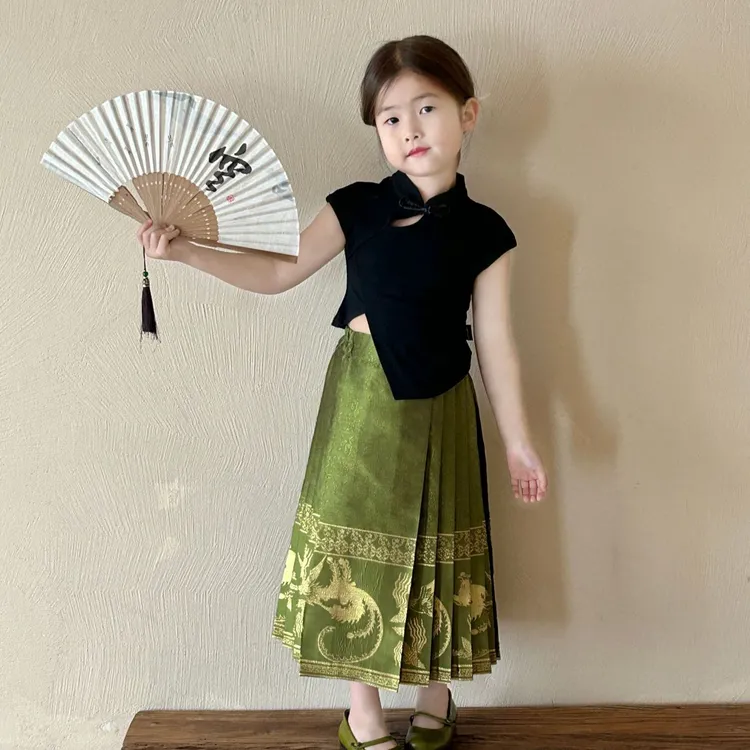 《小婕家》2024夏季新款女童新中式改良上衣古风上衣+马面裙套装