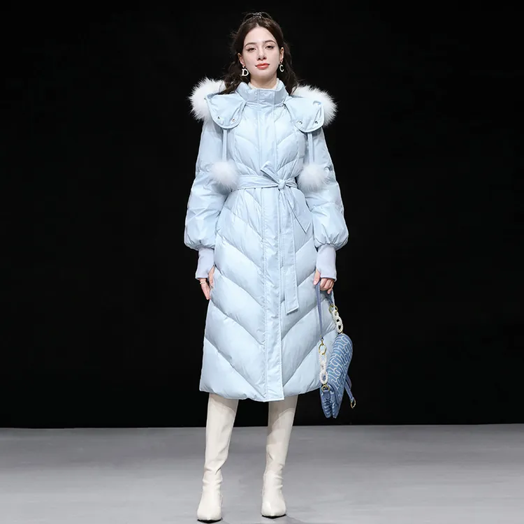 DF-冬季新款时尚可拆帽子狐狸毛装饰灯笼袖蓝色三防羽绒服QC34769