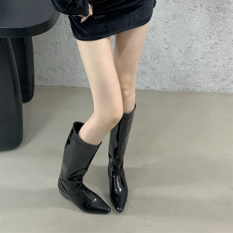 骑士靴不过膝长靴女粗跟2025年秋冬新款尖头低跟高筒靴西部牛仔靴