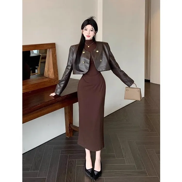 美拉德穿搭纯欲风套装高领宽松长袖皮短外套女秋季显瘦高领连衣裙