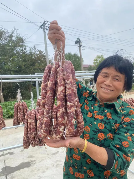农家特色风味手工自制天然香肠腊肠咸香味