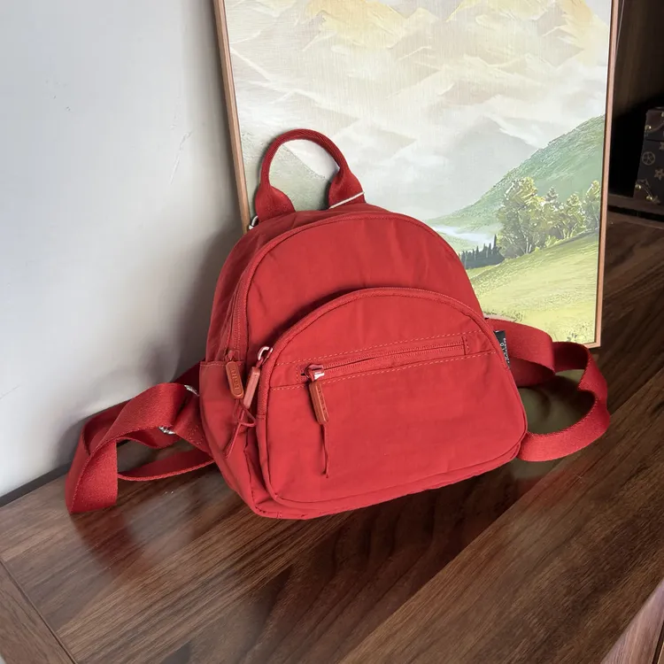 降落伞双肩包女2025新款时尚防水书包大容量双肩女士背包  0196