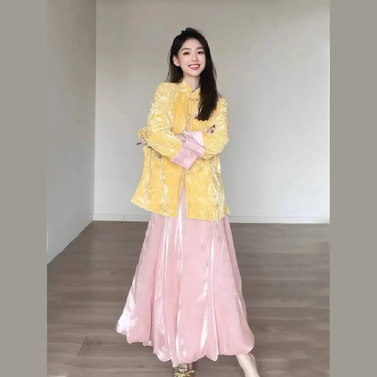 新中式女装国风唐装盘扣黄色丝绒外套粉色半身裙两件套装2024早春