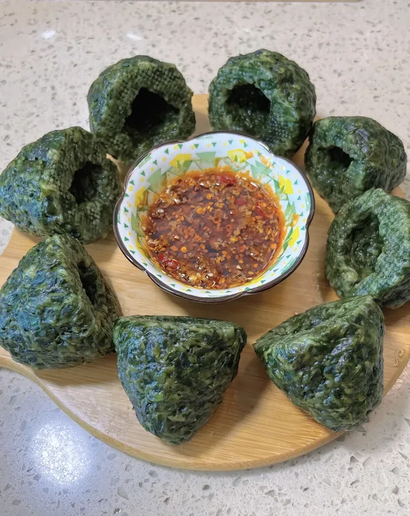 现做传统农家手工红薯叶窝窝头好吃精选美味菜团子方便速食早餐