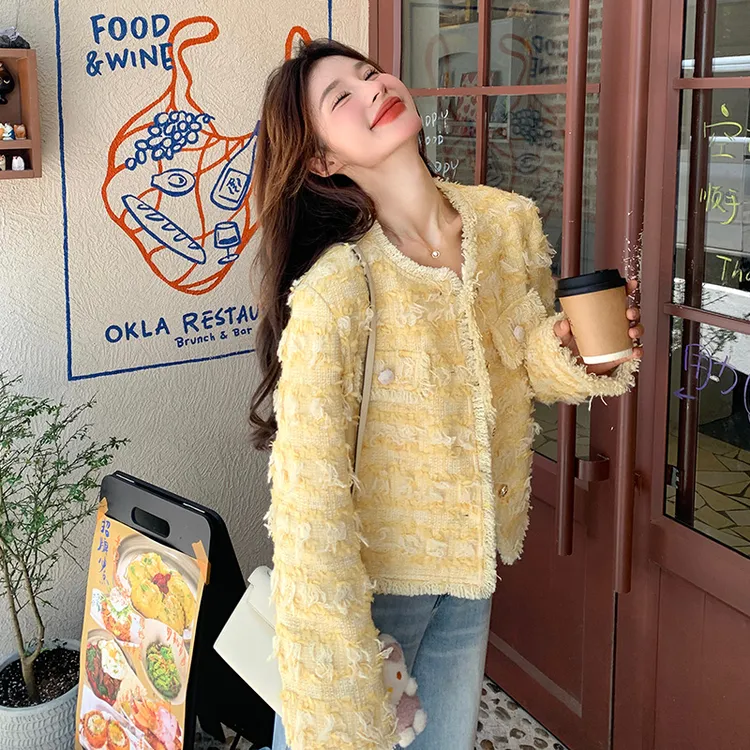 奶黄色流苏小香风外套女冬季2024新款小个子时尚洋气减龄短款上衣