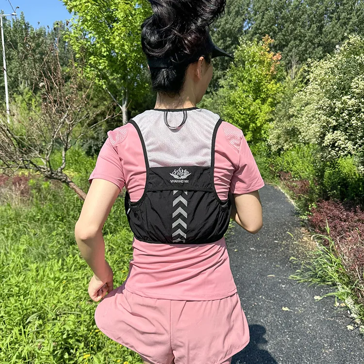 户外越野跑步背包马拉松女背心双肩包专用徒步马甲轻量化小登山包