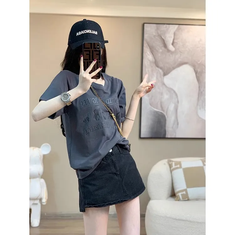 正肩短袖女t恤薄款宽松2024新款欧货大版洋气美式复古设计感体恤