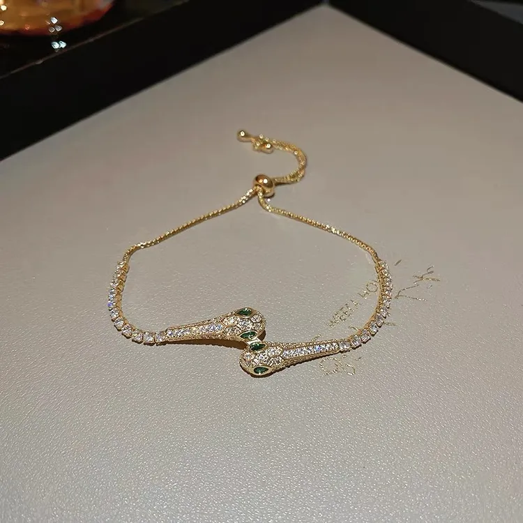 铜合金手链 小绿蛇满钻手链气质轻奢小众设计高级感抽拉式手饰