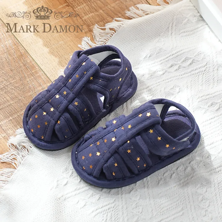 新款儿童布艺居家1-2-3岁软布底静音防滑包头家居室内地板学步鞋