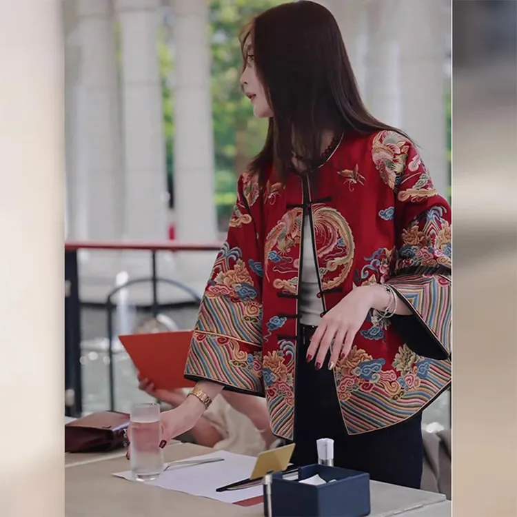 新中式国风刺绣外套女秋装2024新款设计感盘扣超好看上衣外搭开衫