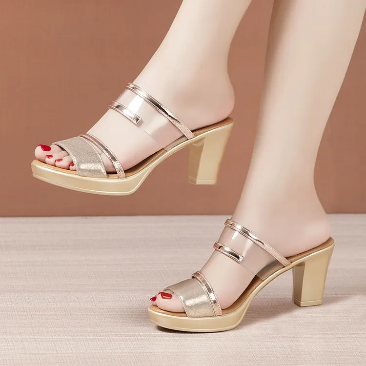 2024新款金色鱼嘴凉拖鞋女夏粗跟时尚露趾拖鞋外穿大码透明一字拖