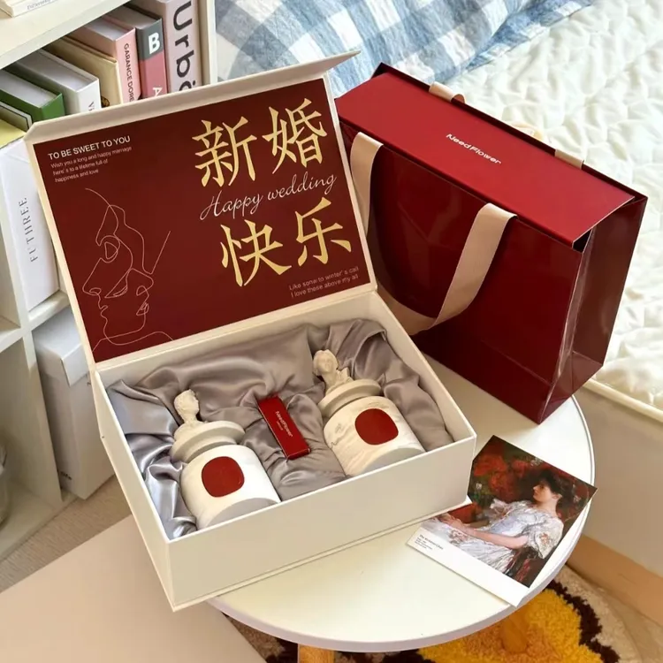 新婚结婚礼物送新娘新人室内高级香薰蜡烛礼盒闺蜜姐妹订婚伴手礼