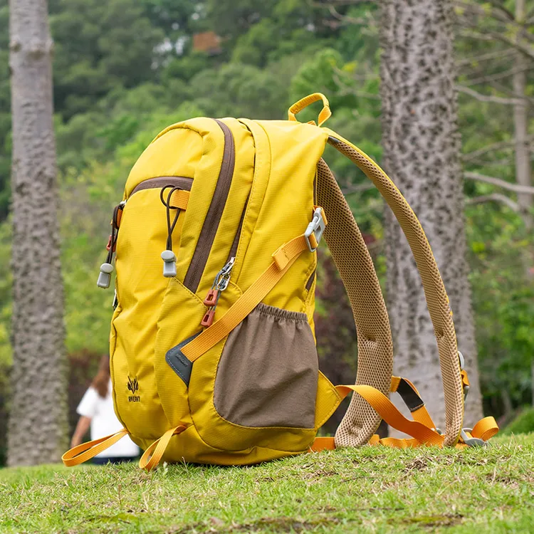旅行背包女大容量出差登山休闲双肩包韩版旅游户外电脑包防水耐磨