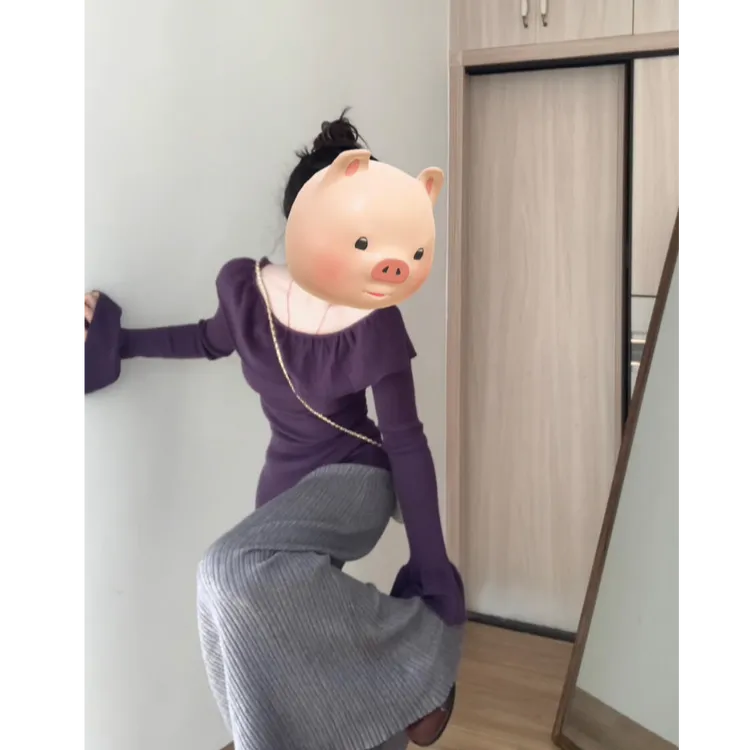 2024秋冬新款时尚气质一字肩针织纯欲风V领荷上衣搭半身裙套装女