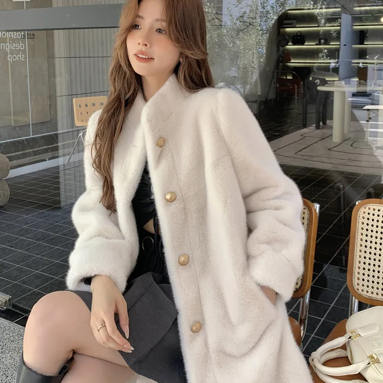 2025秋冬新款皮毛一体外套女中长款水貂绒环保毛毛仿皮草立领大衣