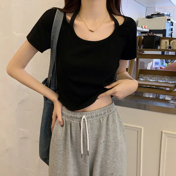 黑色短袖女t恤夏2023年新款挂脖短款鱼骨设计感修身显瘦内搭体恤