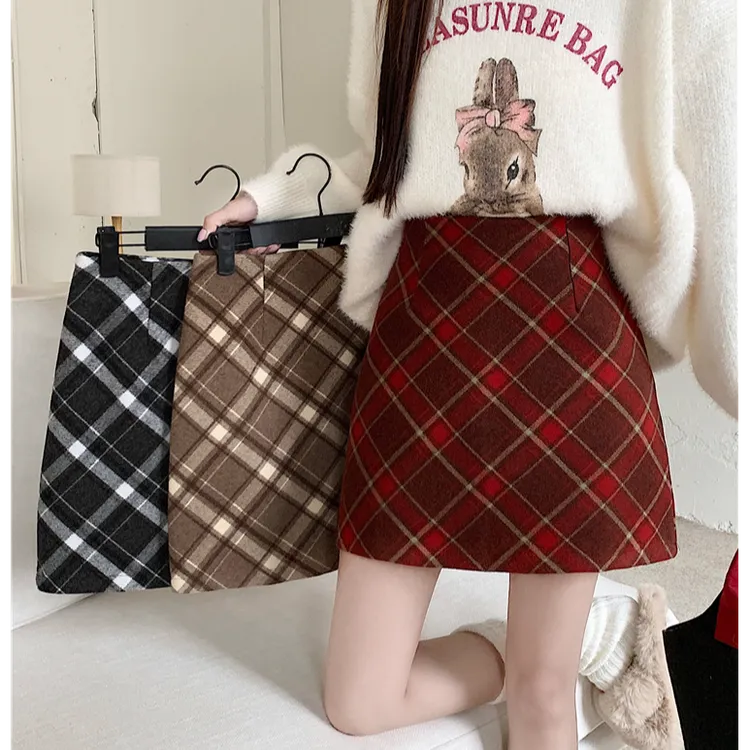毛呢裙A字半身裙女秋冬2025新款新年红高腰显瘦红色格子呢子短裙