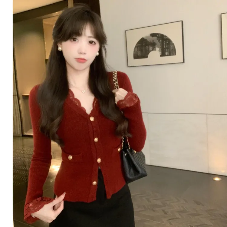 小香风洋气V领蕾丝小众设计感毛衣开衫秋冬新款显瘦针织上衣打底