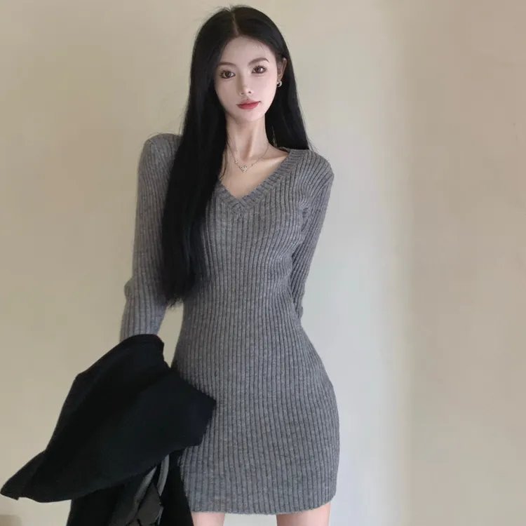 秋冬时尚韩版chic秋冬V领修身小个子针织毛衣包臀连衣裙百搭显瘦