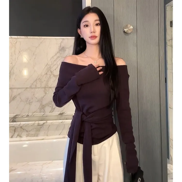 紫色时尚不规则斜领长袖上衣女秋季韩系绑带高级感露肩针织打底衫