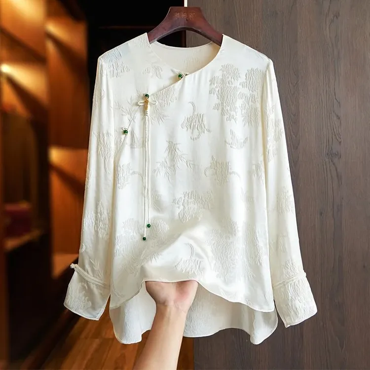 复古斜襟盘扣设计感小众高级感新中式2024春季新品时尚洋气衬衫女