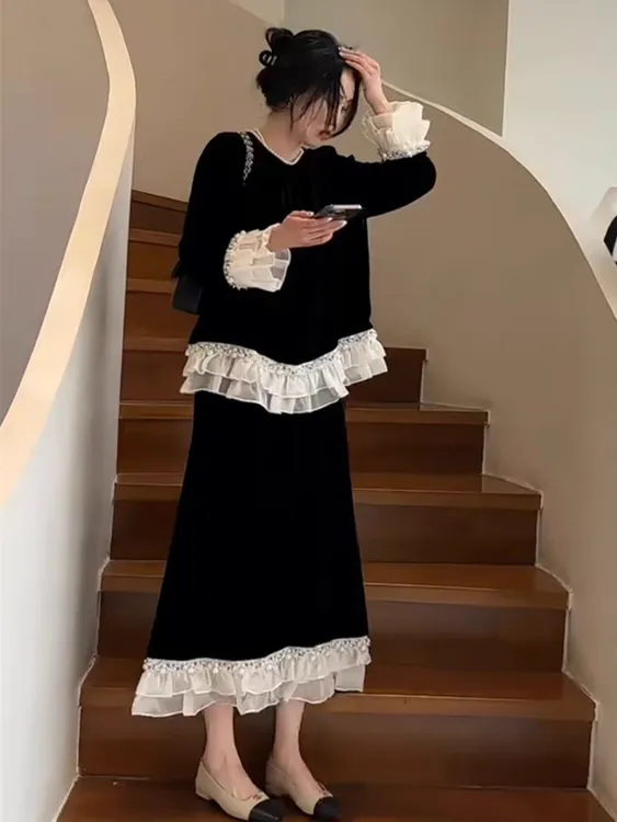 大码轻奢丝绒套装2025新款重工钉珠拼接时尚半身裙秋季显瘦两件套