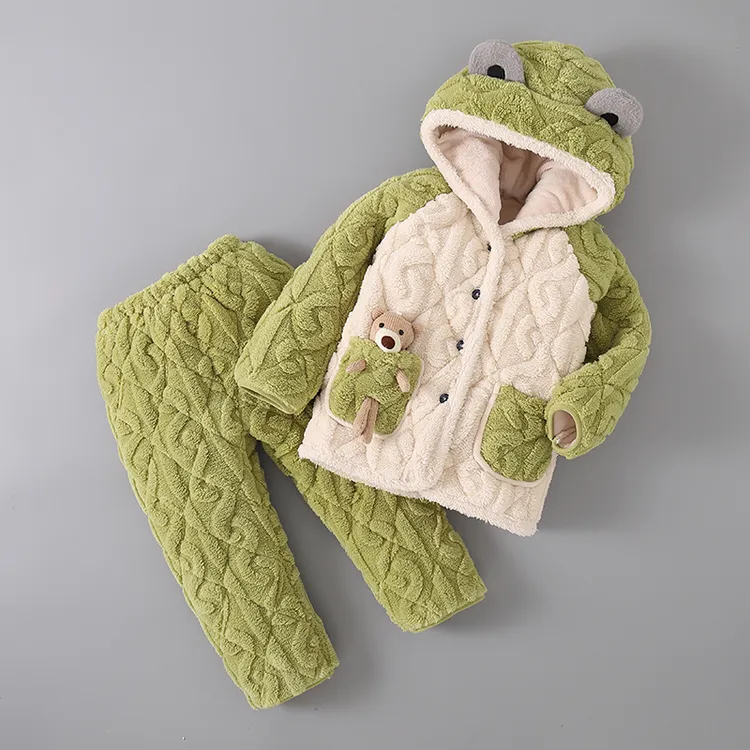 冬季儿童睡衣男孩法兰绒男童三层加厚款夹棉女童珊瑚绒家居服套装