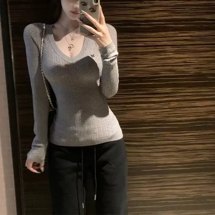 麻豆公式 多色入! V领麻花针织衫女秋冬内搭长袖毛织上衣