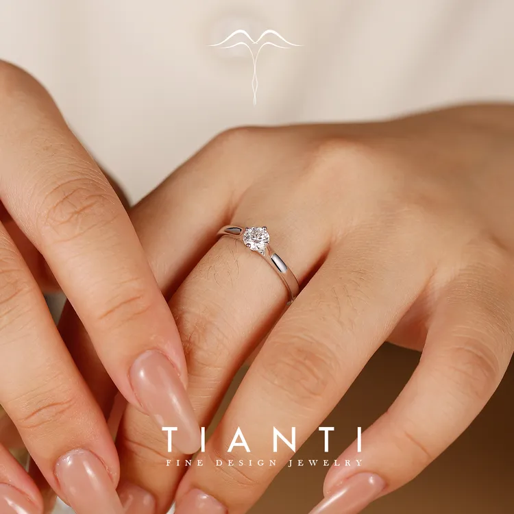 TIANTI/天缇 【璀璨星河】50分简约百搭通体S925银戒指女莫桑钻戒