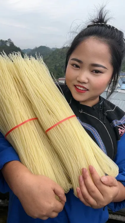 湖南湘西正宗苗家干米粉